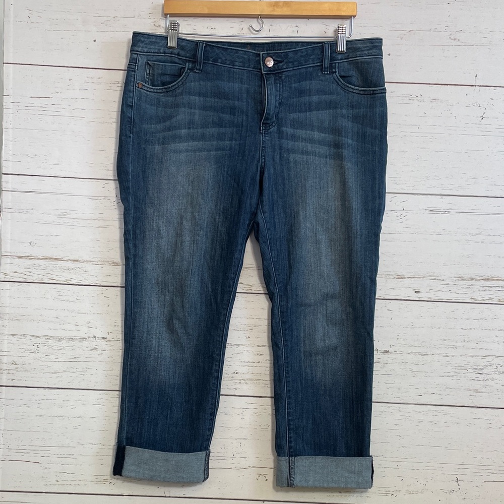 Simply Vera Vera Wang Roll Cuff Denim Capri Jeans, size 12 - Picture 4 of 16